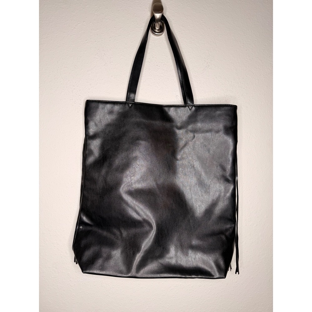 NWT Victoria's Secret Limited Edition black faux leather fringe tote bag - Picture 4 of 9